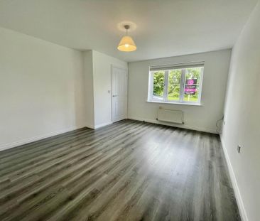 3 bedroom semi-detached house to rent - Photo 6