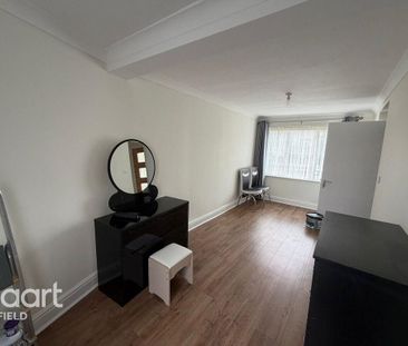 1 bedroom in a house share to rent - Photo 4