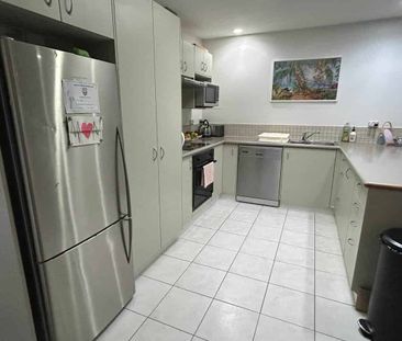 Spacious 2 Bedroom Townhouse - Photo 1