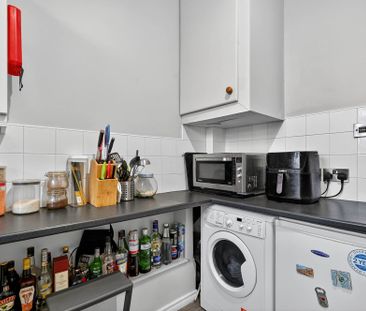 Apt 4 52 Myrtlefield Park, BELFAST, BT9 6NF - Photo 6