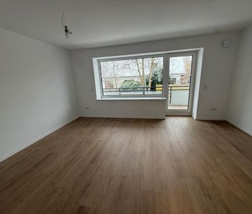 Moderne 3-ZKB-EG-Wohnung mit Balkon und Blick ins Grüne ab sofort - Photo 2