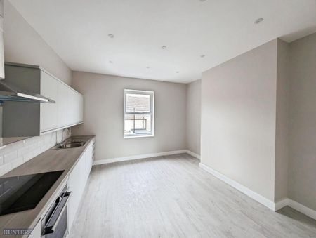 3 bedroom maisonette to rent - Photo 3