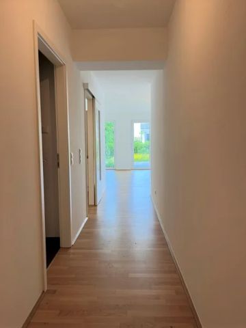 Barrierefreie Erdgeschosswohnung mit Terrasse und Garten in Bonn-Oberkassel! - Photo 3