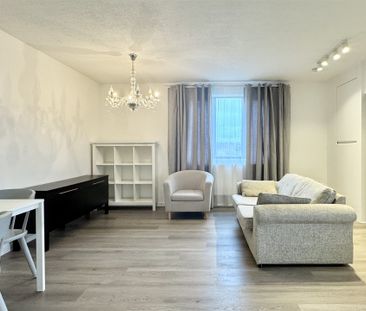 Amsterdam Road, London - Photo 2