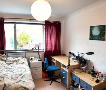 4 bedroom terraced house to rent - Photo 6