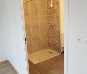 Location Appartement 2 pièces 47m² GLEIZE 69400 - Photo 3