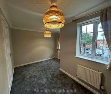 Kendal Avenue, Manchester, M32 - Photo 4