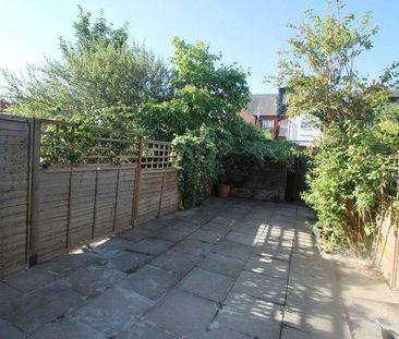 Bedroom House - Curzon Street, RG30 - Photo 2