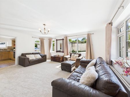 Shortwood Road, Pucklechurch, Bristol, BS16 - Photo 3