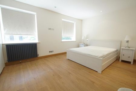 5 bedroom terraced house to rent - Photo 5