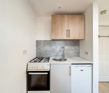 1 Bed Flat, Camden Road, NW1 - Photo 6