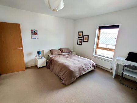 2 bedroom apartment to rent - Photo 4