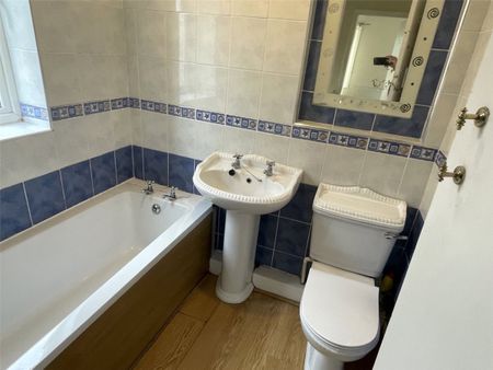 Park Terrace, Stump Cross, West Yorkshire, HX3 - Photo 5