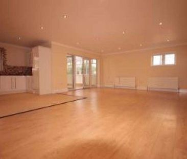 Parkwood, Doddinghurst Road, Brentwood, CM15 - Photo 2