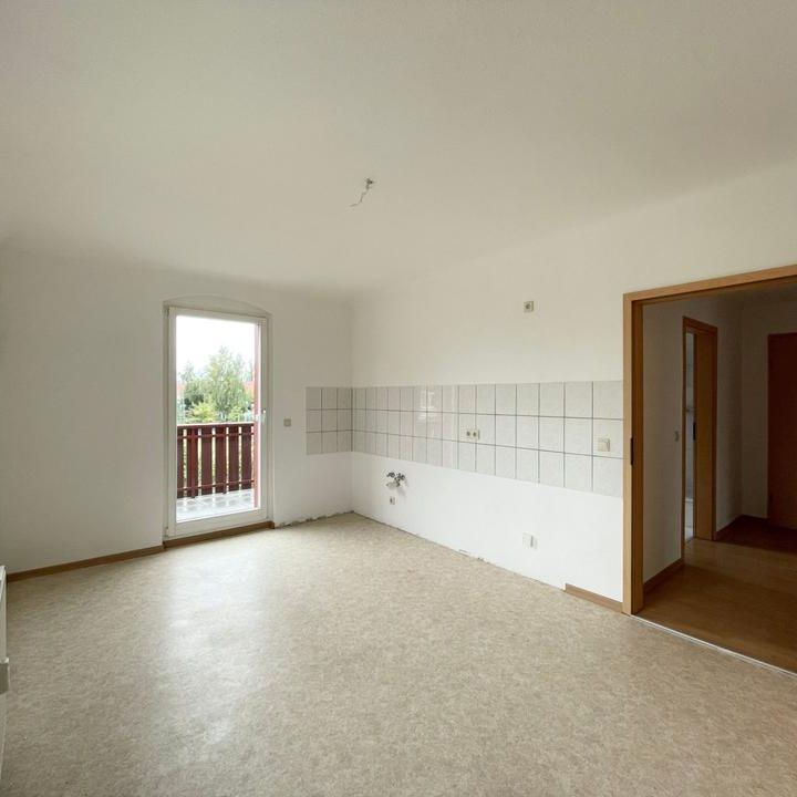 Radebeul: Frisch renoviert - über zwei Etagen! - Foto 1