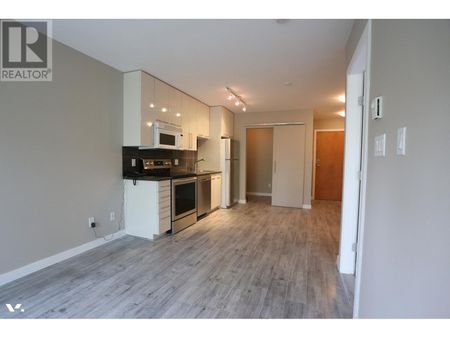 301 828 CARDERO STREET, Vancouver, British Columbia - Photo 4