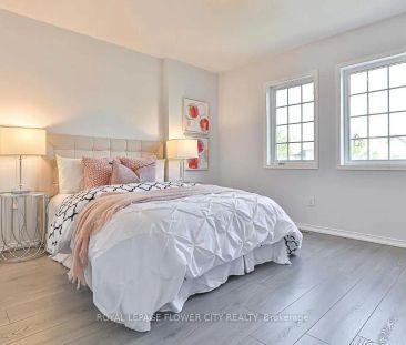 852 TAGGART CRESCENT - Photo 5