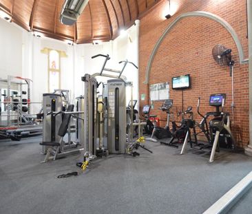 1 bedroom in a house share to rent - Photo 6