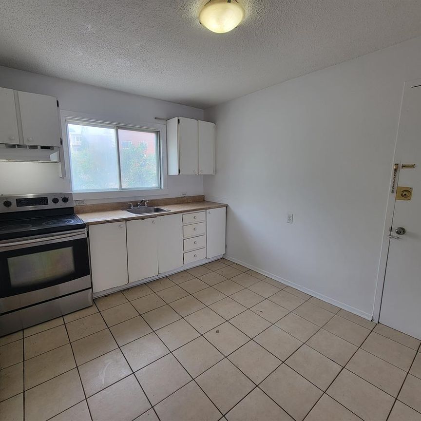 14 Rue Roy (Hull) Grand Logement 3 Chambres Près De Tout. - Photo 1