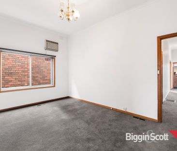 An Affordable Home in South Yarra - Photo 2