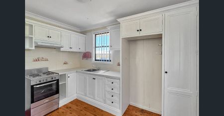 3 BEDROOM HOME - Photo 4