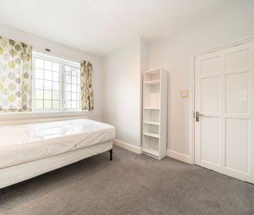 Chatsworth Road, North West London, NW2, London - Photo 2