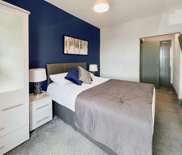 1 bedroom in a house share to rent - Photo 1
