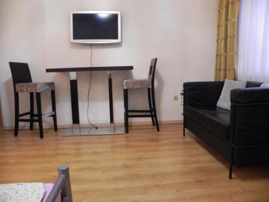 Möbliertes Apartment Nähe HSD, Derendorf - Photo 1