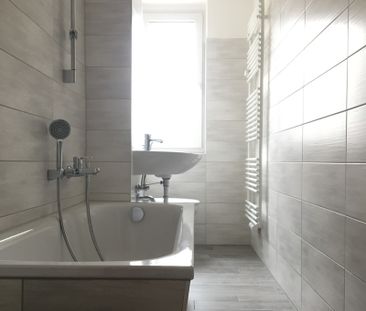 Gemütliche 3-Raum-Wohnung mit Badewanne und sonnigem Balkon - Photo 5