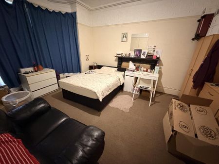 1 bedroom house of multiple occupation to rent - Photo 3