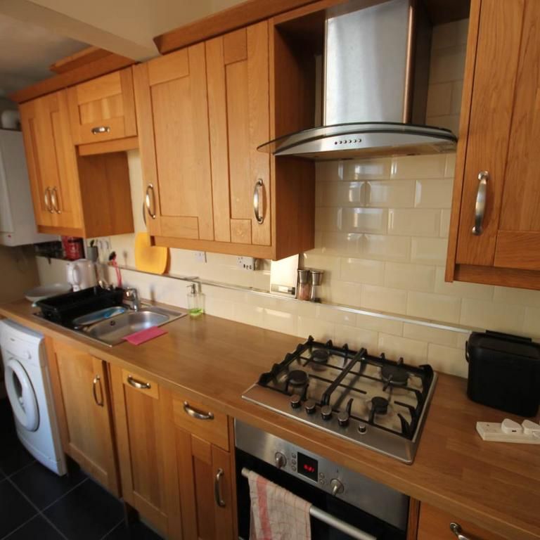 2 bedroom house to rent - Photo 1