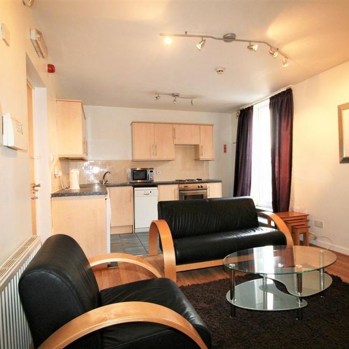 1 bedroom flat to rent - Photo 1