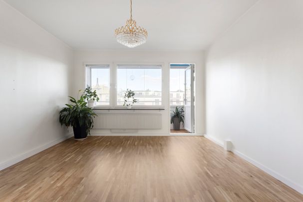 Mörbylund, Danderyd - Foto 1