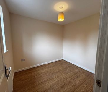 Scarlett Avenue, Aylesbury, Wendover - Photo 3