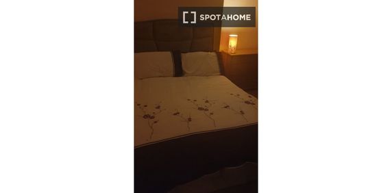 Cozy room in 2-bedroom houseshare in Crumlin, Dublin - Photo 2