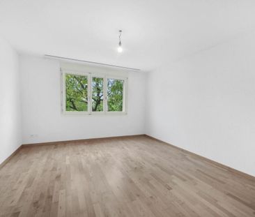 Modern 3.5-room apartment with large balcony in Münchwilen - bright... - Photo 3