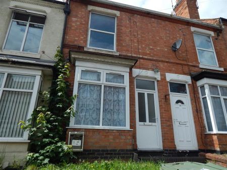 3 bedroom terraced house to rent - Photo 2