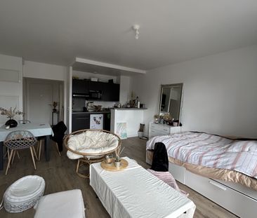 Location Appartement 1 pièce 36m² BAYEUX 14400 - Photo 2