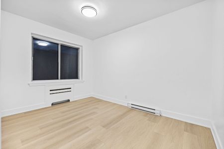 4875 Edouard Montpetit - Spacious 2-Bedroom Apartment for Rent - Photo 3