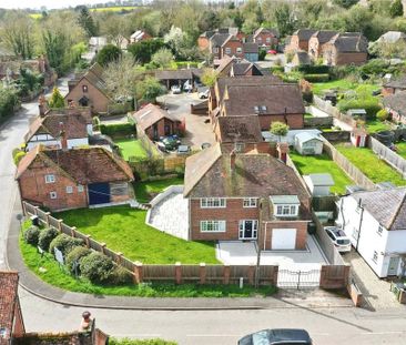 4 bedroom detached house to rent - Photo 3