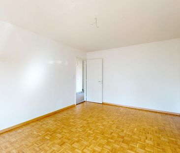 Dans un quartier calme et résidentiel - Photo 3