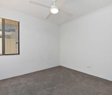 PRISTINE 3X2 VILLA IN ULTRA-CONVENIENT LOCATION - Photo 6