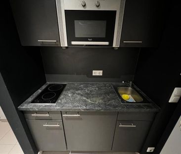 Ab 01.02. 1 Zimmer Studio Wohnung Apartment Untermiete + Balkon - Photo 1