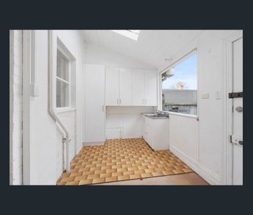 Located in a much sought after central Ballarat location, this beau... - Photo 5