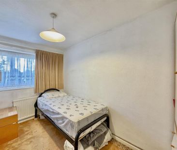 4 bedroom townhouse to rent - Photo 5