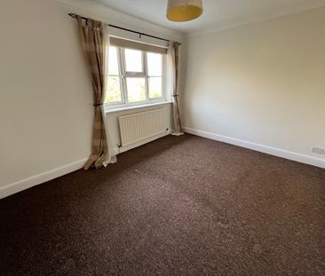 Turpins Ride, Royston - Photo 3