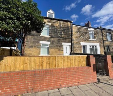 1 bedroom in a house share to rent - Photo 3