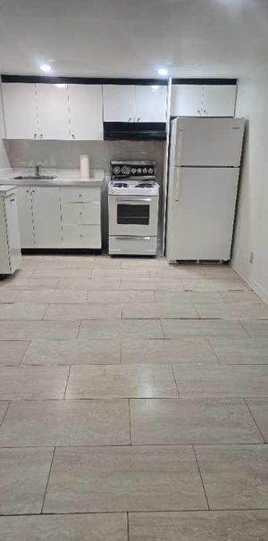 2 1/2 Iberville coin Hochelaga - Photo 1