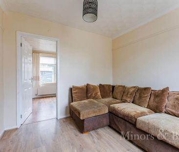 4 bedroom semi-detached house to rent - Photo 1