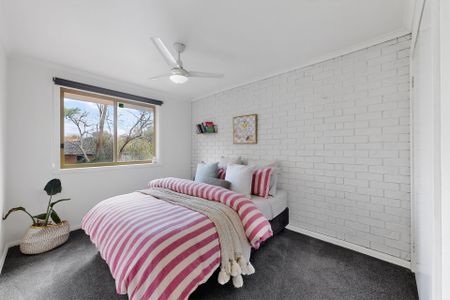 Effortless Living with Modern Appeal - Photo 5